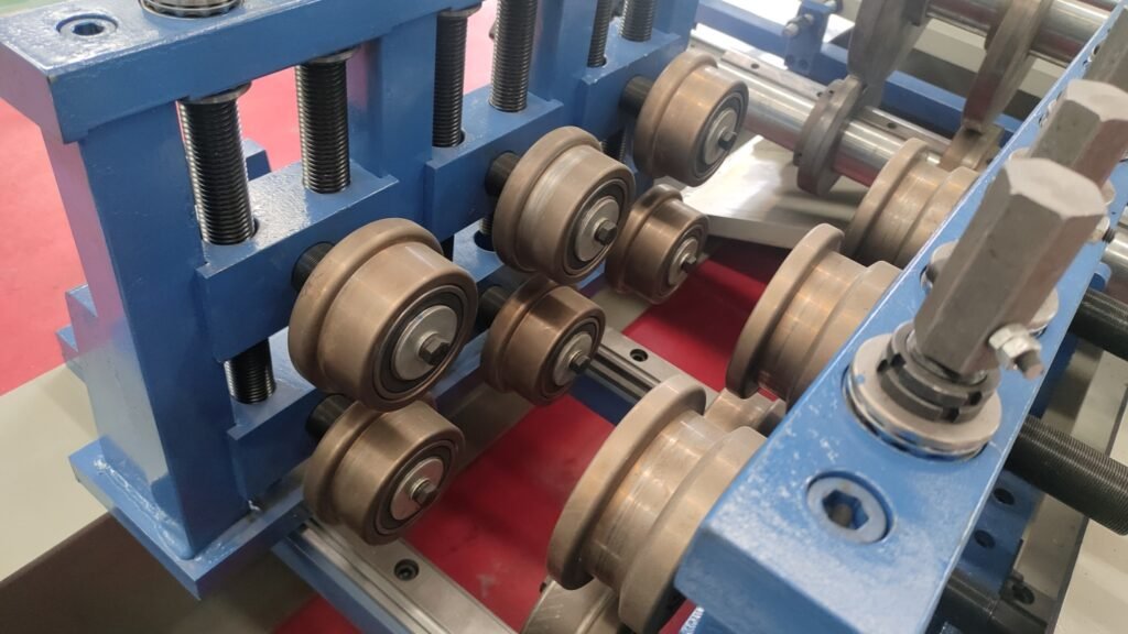 cz300 roll forming machine