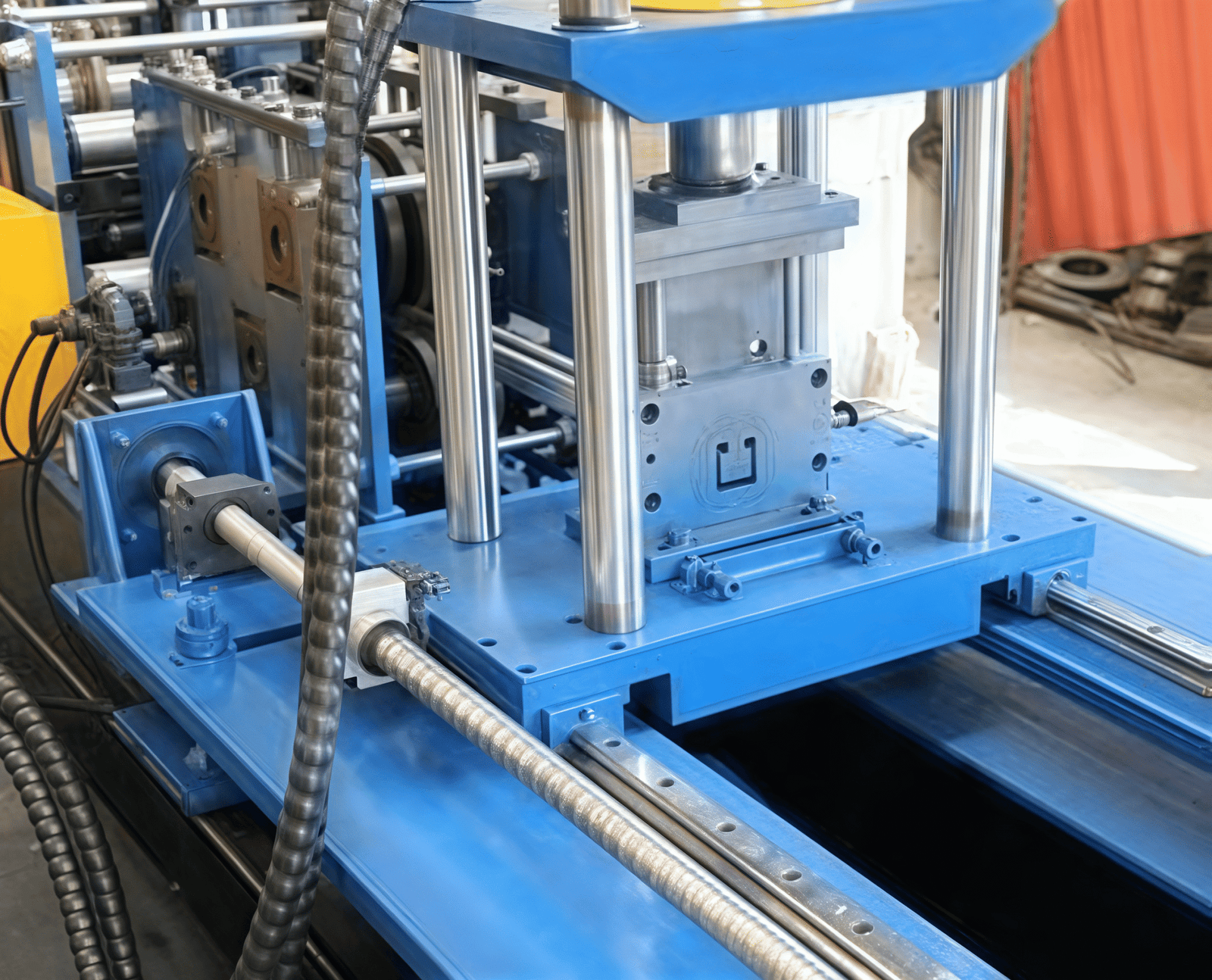 high speed u41 series strut channel machine