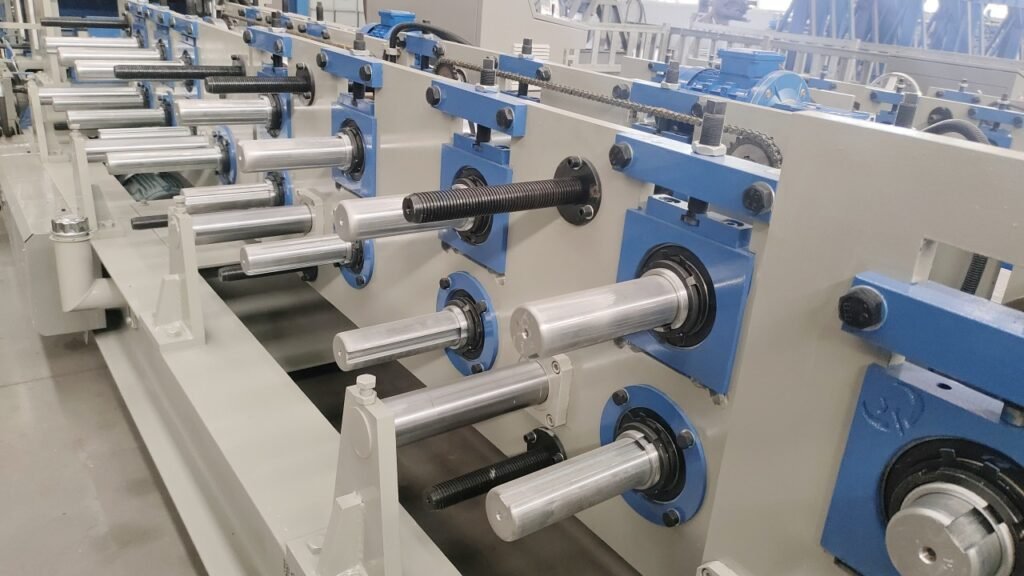 automatic type change cz purlin machine