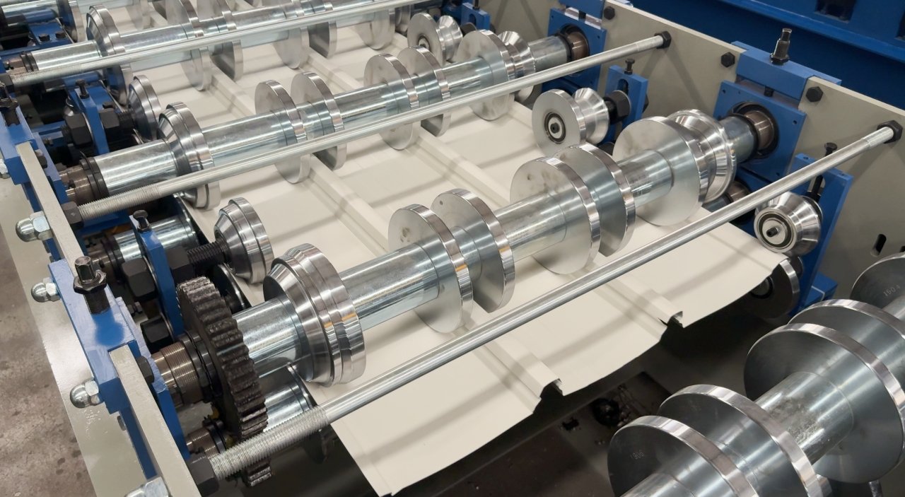 Concealed Fix Roofing System Machine